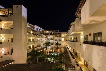 هتل Santa Fe Loreto by Villa Group