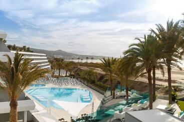 هتل Santa Monica Suites