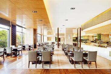 هتل Sheraton Wuxi Binhu