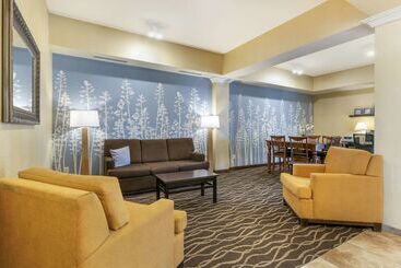 هتل Sleep Inn & Suites