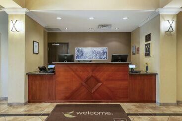 هتل Sleep Inn & Suites