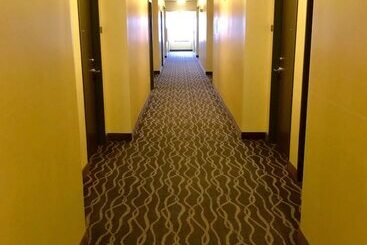 هتل Sleep Inn & Suites