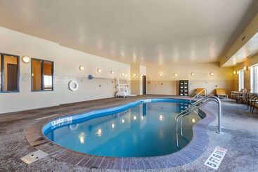 هتل Sleep Inn & Suites