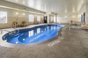 هتل Sleep Inn & Suites