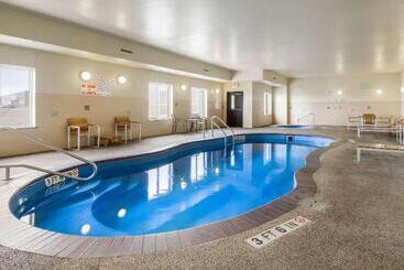 هتل Sleep Inn & Suites