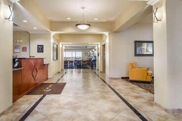 هتل Sleep Inn & Suites