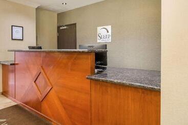 هتل Sleep Inn & Suites