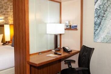 هتل Springhill Suites Wenatchee