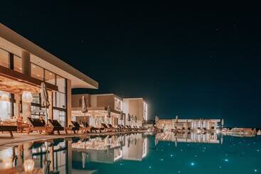 هتل Unique Blue! Resort And Villas Adults Only
