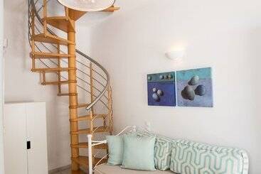 هتل Villa Nireas