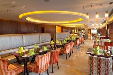 هتل Wyndham Grand Plaza Royale Furongguo Changsha