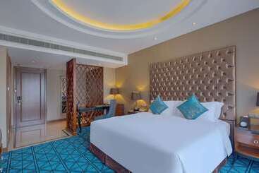 هتل Wyndham Grand Plaza Royale Furongguo Changsha
