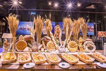 هتل Wyndham Grand Plaza Royale Furongguo Changsha