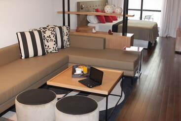 Iq Callao By Recoleta Apartments