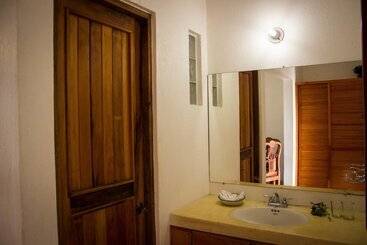 Suites & Hotel Punta Esmeralda