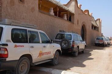 Well Center Riad Auberge Assounfou