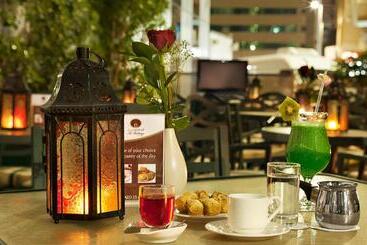 Al Manzel Hotel Apartments