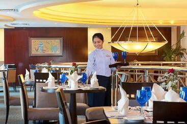 Al Manzel Hotel Apartments