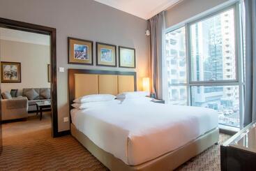 Al Manzel Hotel Apartments