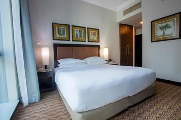 Al Manzel Hotel Apartments