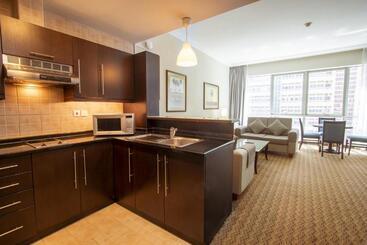 Al Manzel Hotel Apartments
