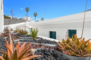 Apartamentos Laguna