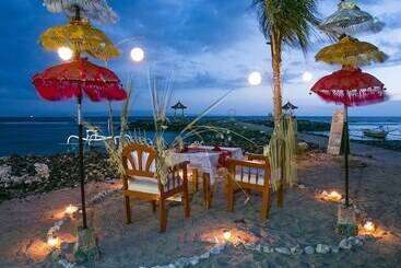 Ashyana Candidasa Beach Resort