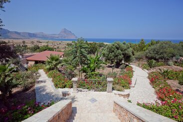 تختخواب و صبحانه Cala Dell'arena