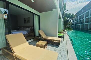 D Varee Mai Khao Beach Resort, Thailand