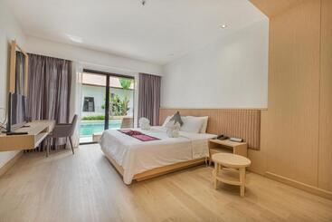 D Varee Mai Khao Beach Resort, Thailand
