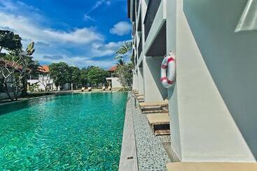 D Varee Mai Khao Beach Resort, Thailand