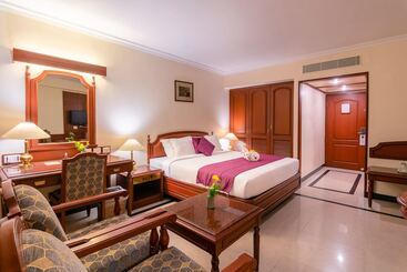 هتل Annamalai International