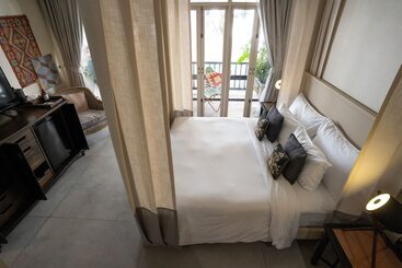 هتل B House Samui
