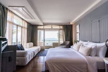 هتل B House Samui