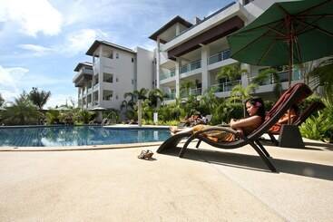 호텔 Bangtao Tropical Residence Resort & Spa