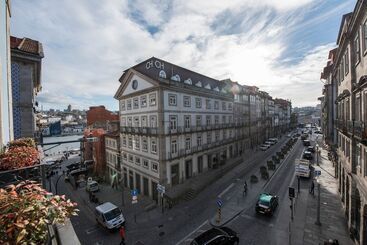 هتل Carris Porto Ribeira