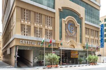 هتل Crystal Plaza