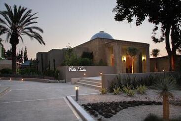 Hotel Elite Suites By Rhodes Bay