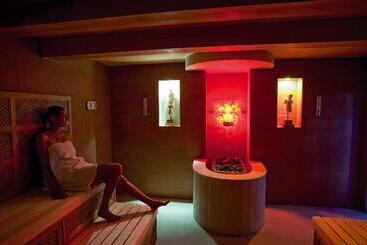 Hotel Elite Suites By Rhodes Bay