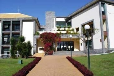 هتل Escola