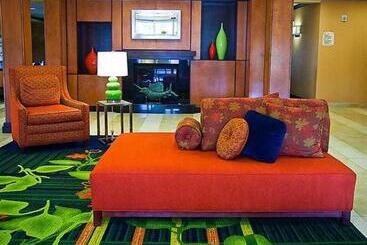 هتل Fairfield Inn & Suites Tampa Fairgrounds/casino