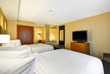 هتل Fairfield Inn & Suites Tampa Fairgrounds/casino