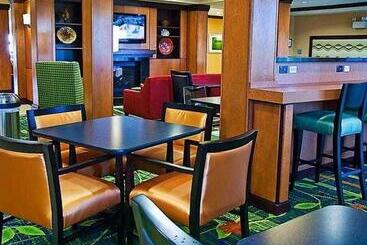 هتل Fairfield Inn & Suites Tampa Fairgrounds/casino