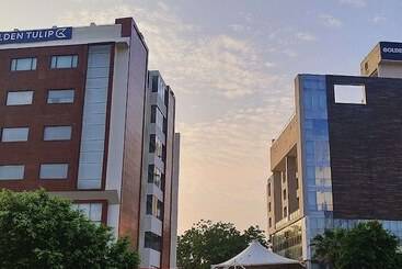 هتل Golden Tulip Lucknow