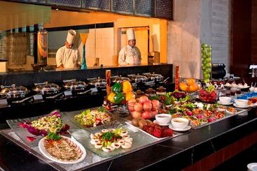 هتل Golden Tulip Lucknow