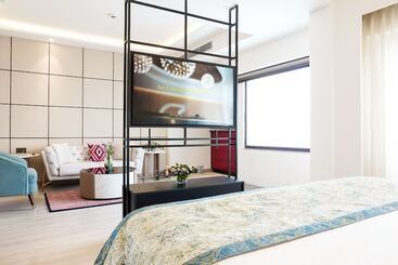 هتل Golden Tulip Lucknow