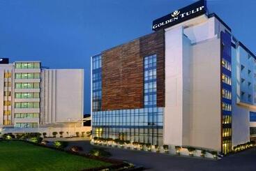 هتل Golden Tulip Lucknow