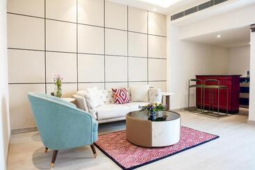 هتل Golden Tulip Lucknow