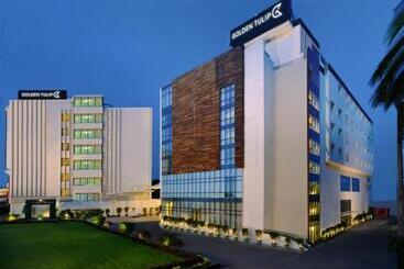 هتل Golden Tulip Lucknow