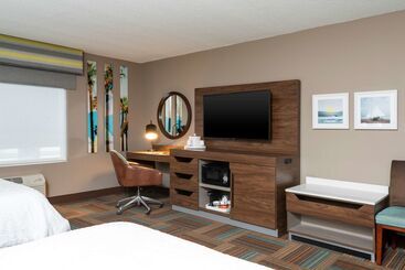 هتل Hampton Inn & Suites Fort Myers   Colonial Blvd